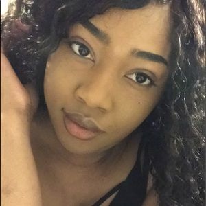 Meet your Posher, Ti’erra